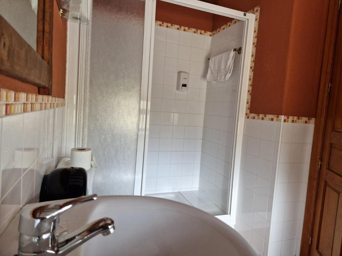 Hostal La Plata Oropesa Esterno foto
