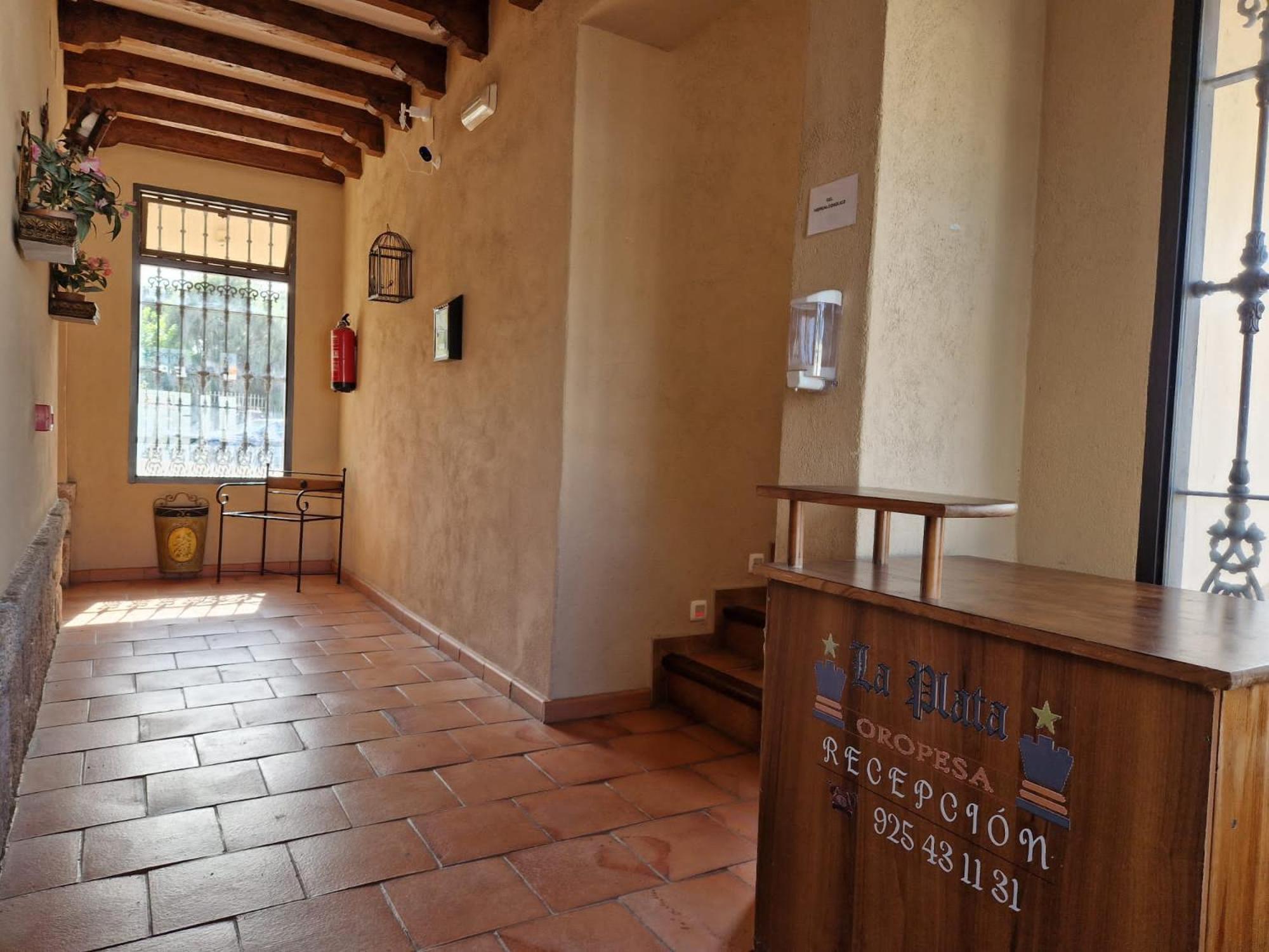 Hostal La Plata Oropesa Esterno foto