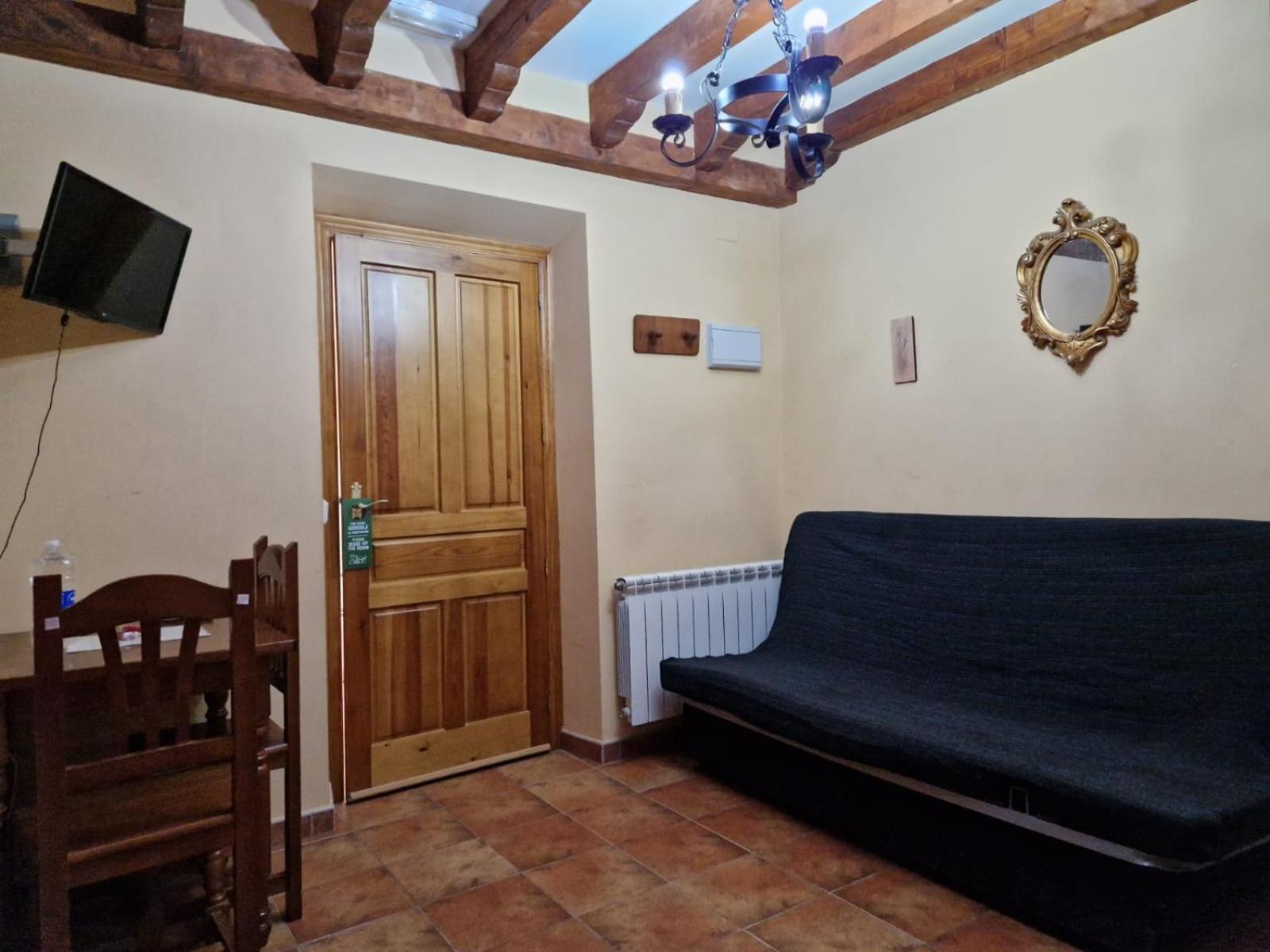 Hostal La Plata Oropesa Esterno foto